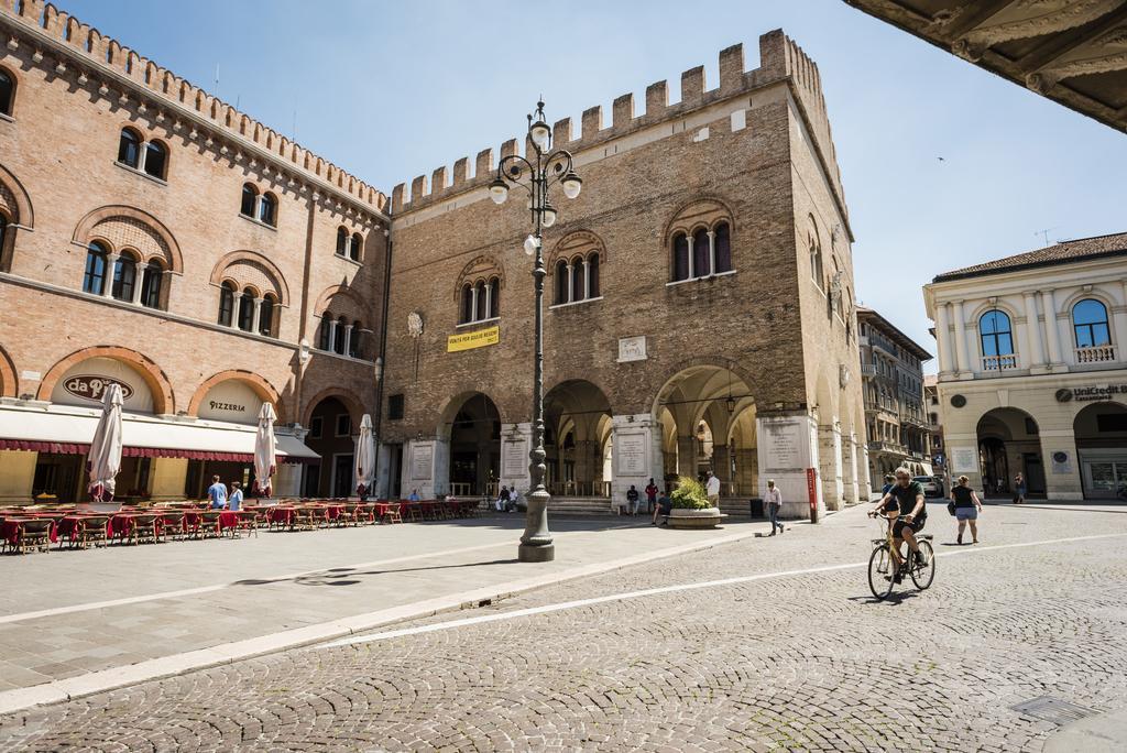 Myplace Piazza Dei Signori Apartments Trévise Extérieur photo